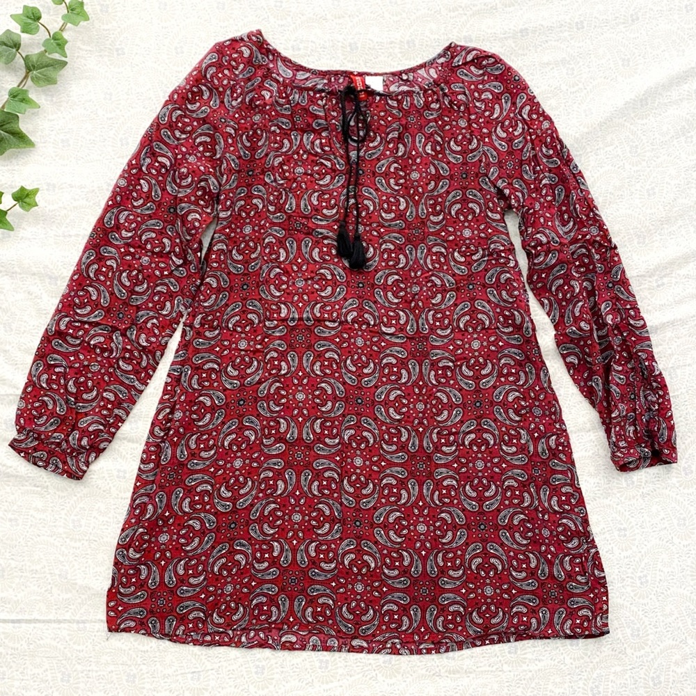 Divided paisley boho long sleeve shift dress, maroon red